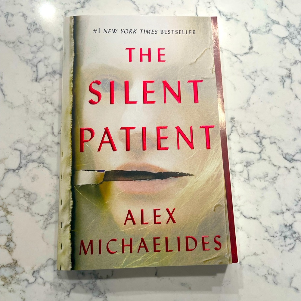 Silent Patient Book